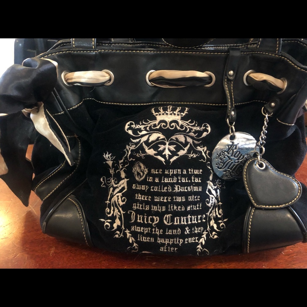 Juicy Couture Purse, possible replica .